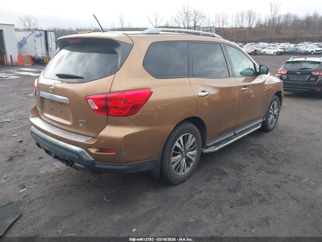 Nissan Pathfinder Sl
