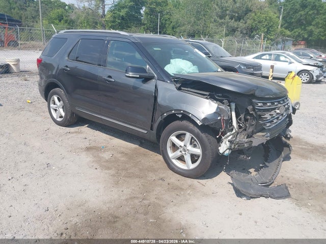 Salvage Ford Explorer Image