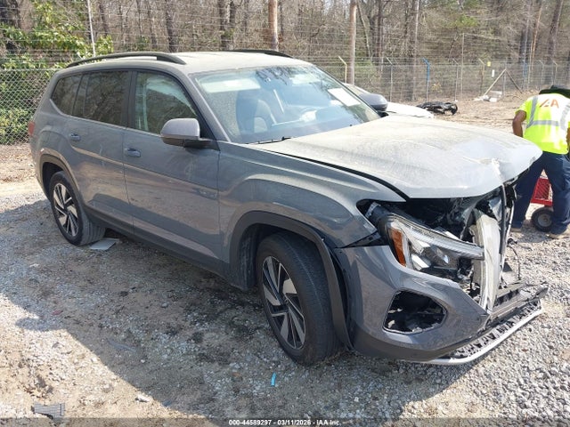 Salvage Volkswagen Atlas Image