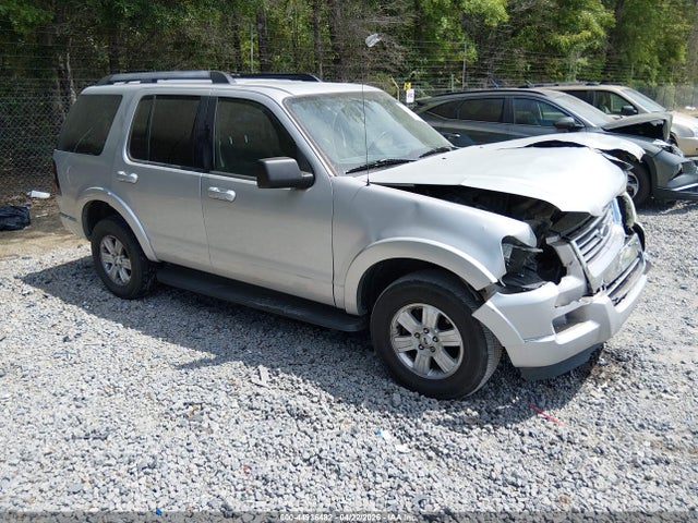 Salvage Ford Explorer Image