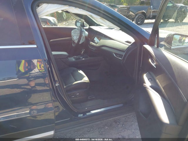 Cadillac XT4 Premium Luxury