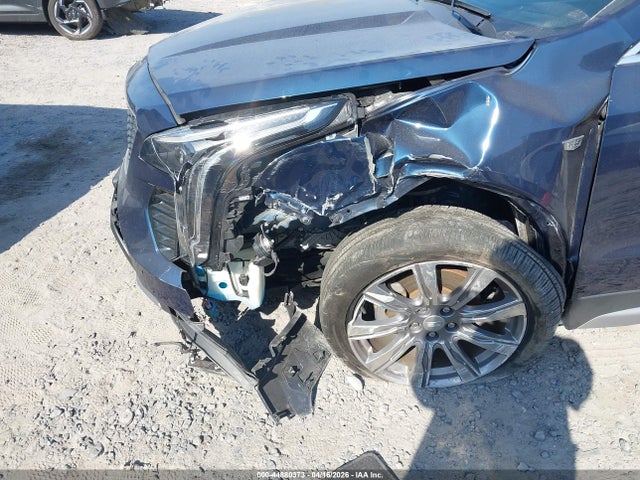 Cadillac XT4 Premium Luxury