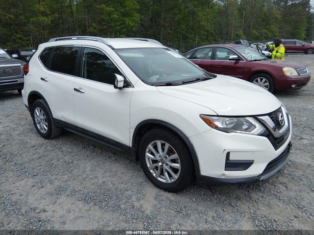 Salvage Nissan Rogue Image