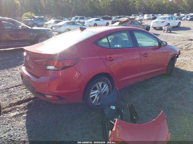 Hyundai ELANTRA Sel