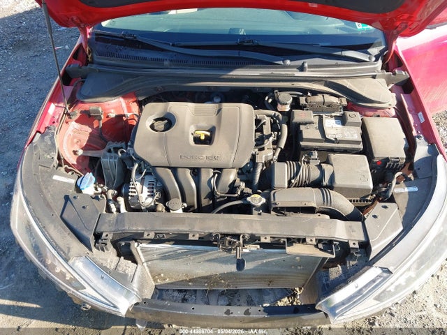 Hyundai ELANTRA Sel