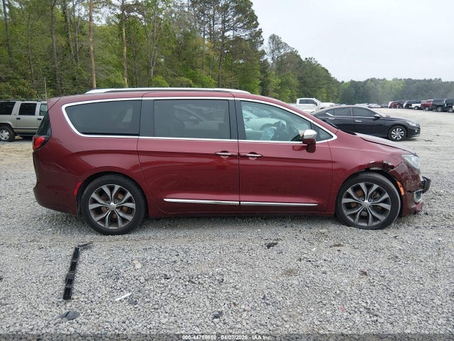 Chrysler Pacifica Limited