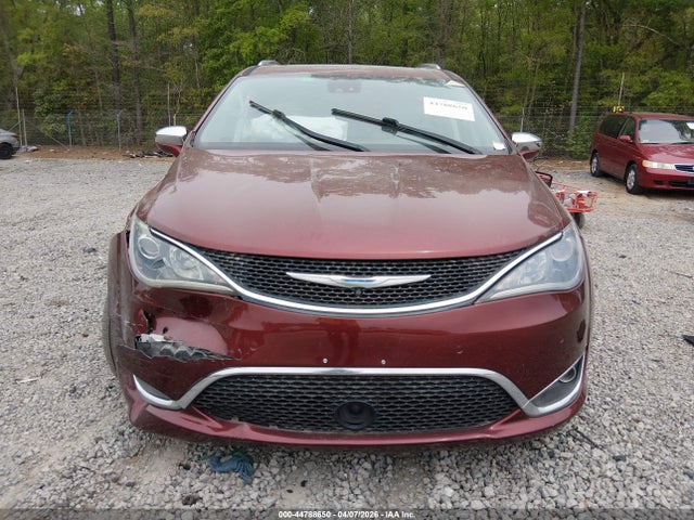 Chrysler Pacifica Limited