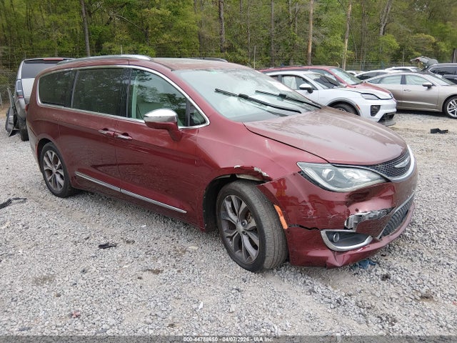 Salvage Chrysler Pacifica Image