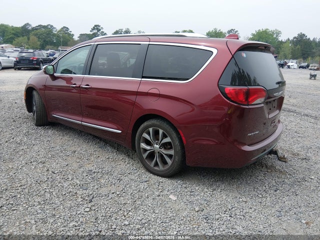 Chrysler Pacifica Limited