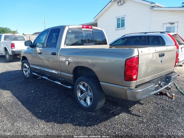 Dodge Ram 1500 Laramie