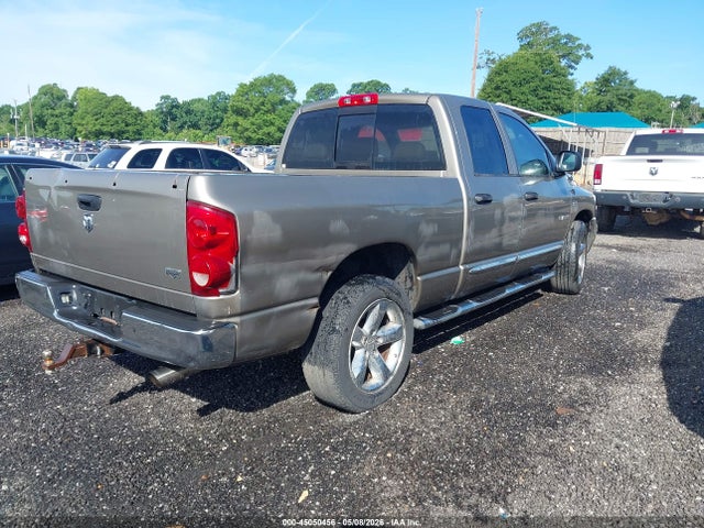 Dodge Ram 1500 Laramie