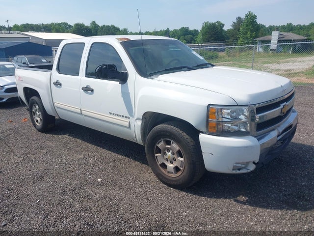 Salvage Chevrolet Silverado 1500 Image
