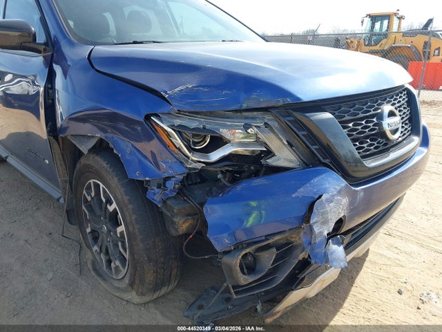 Nissan Pathfinder Sv 2wd