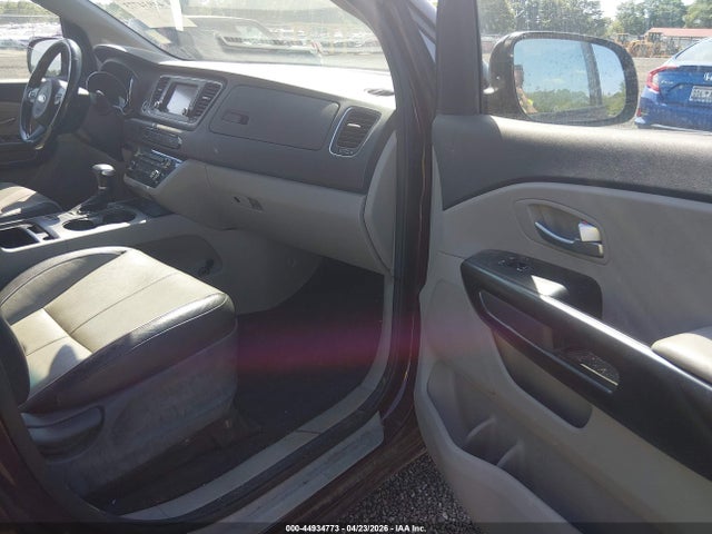 Kia Sedona Lx