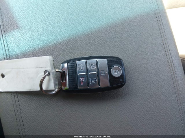 Kia Sedona Lx