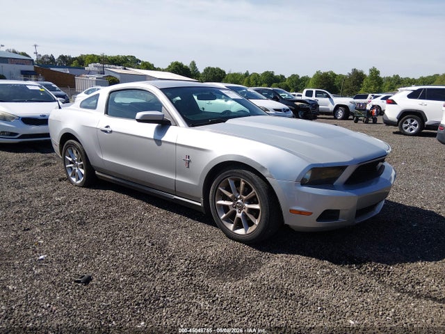 Salvage Ford Mustang Image