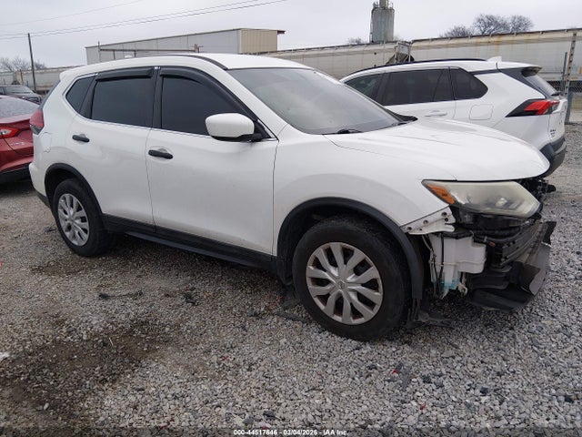Salvage Nissan Rogue Image