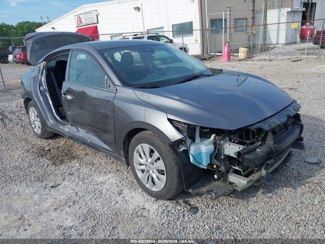 Salvage Nissan Sentra Image
