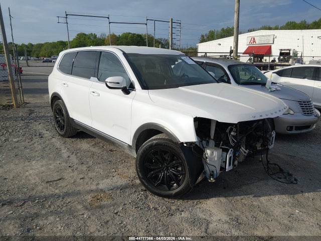 Salvage Kia Telluride Image