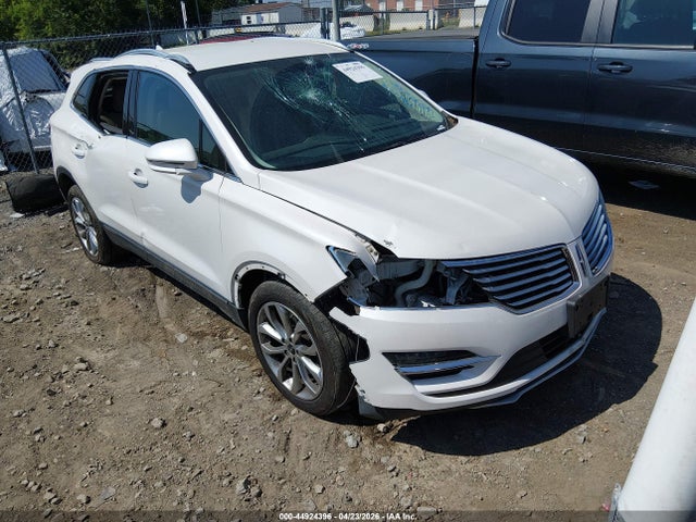 Salvage Lincoln MKC Image