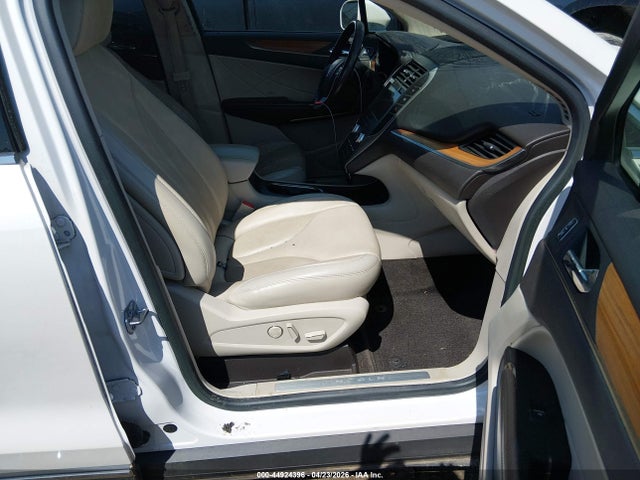 Lincoln MKC Select