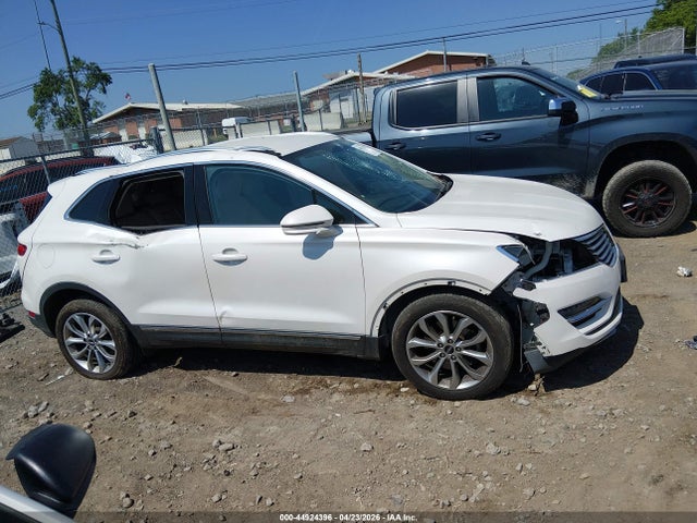 Lincoln MKC Select
