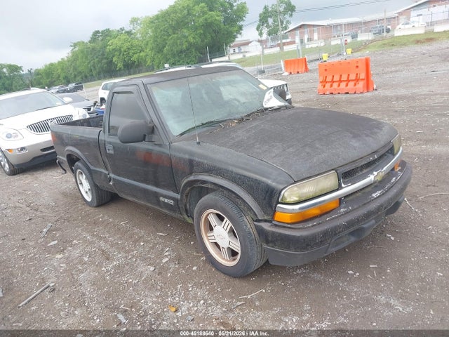 Salvage Chevrolet S-10 Image