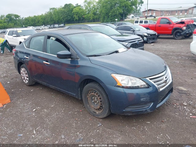 Salvage Nissan Sentra Image