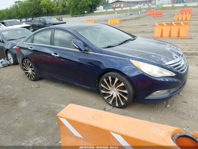 Salvage Hyundai SONATA Image