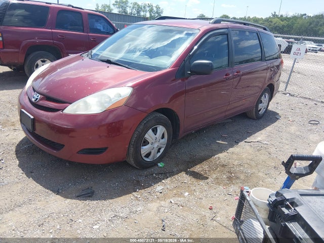 Toyota Sienna Ce