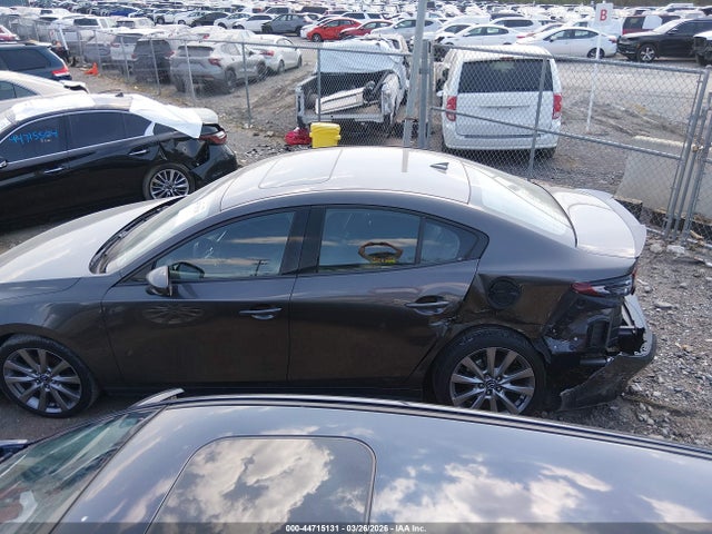 Mazda Mazda3 Premium Package