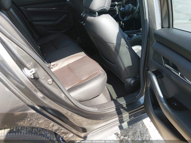 Mazda Mazda3 Premium Package