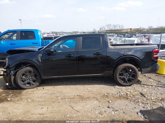 Ford Maverick Lariat