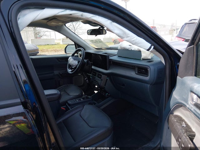 Ford Maverick Lariat