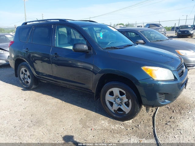 Salvage Toyota RAV4 Image