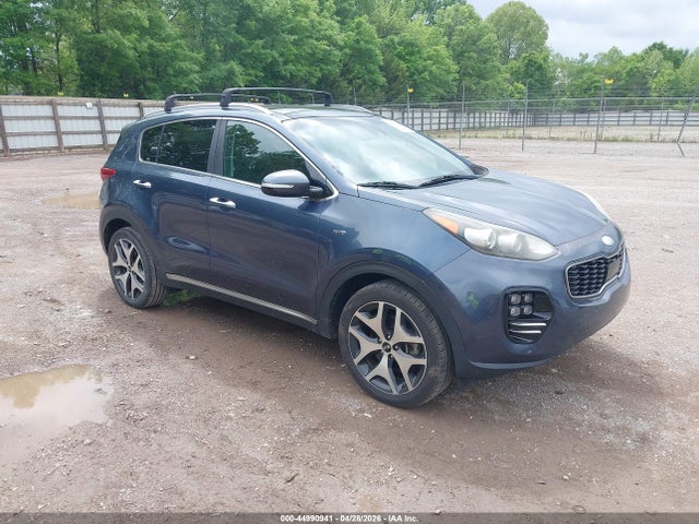Salvage Kia Sportage Image