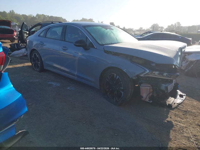 Salvage Kia K5 Image