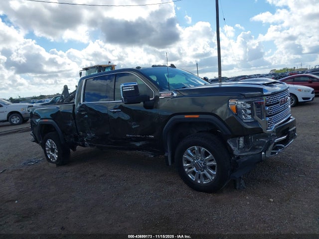 General Motors Sierra 2500HD Denali