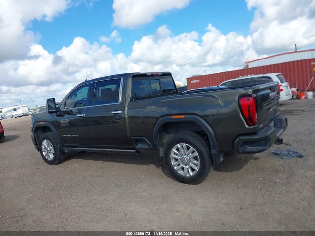 General Motors Sierra 2500HD Denali