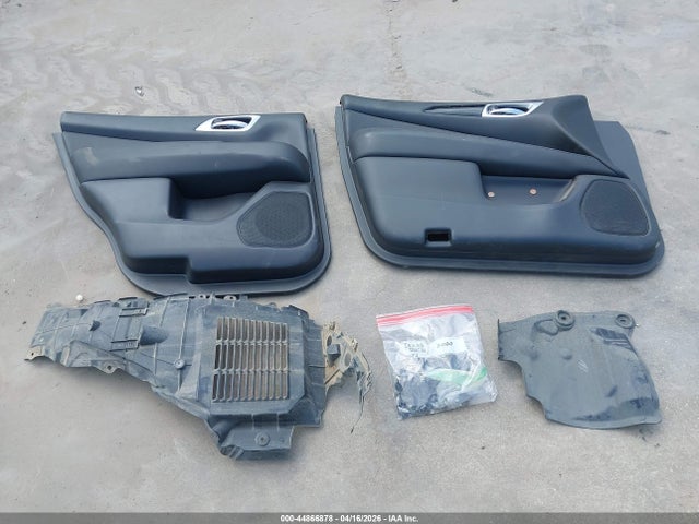 Nissan Pathfinder S