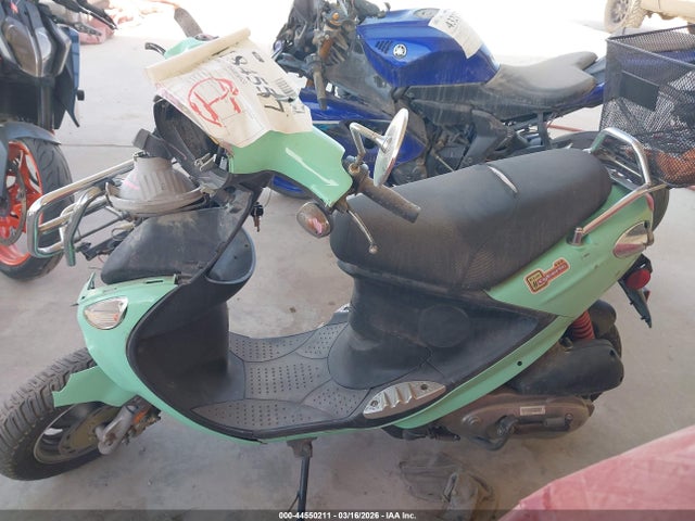 Genuine Scooter Co. Buddy 125