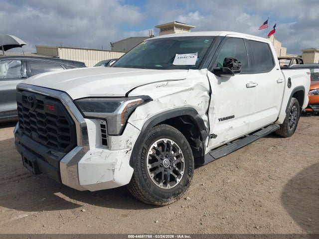 Toyota Tundra Sr5