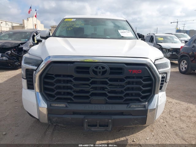 Toyota Tundra Sr5