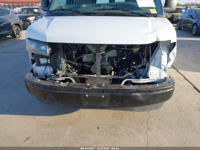 GMC Savana Rwd 2500 Regular Wheelbase Work Van