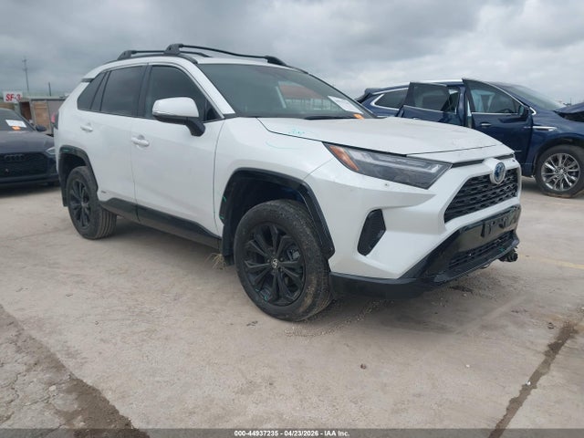 Salvage Toyota RAV4 Image