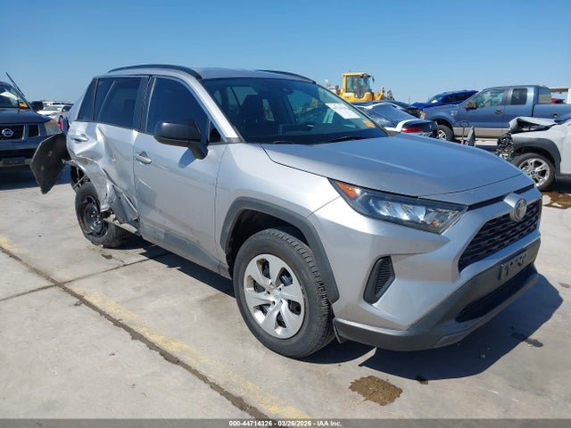 Salvage Toyota RAV4 Image