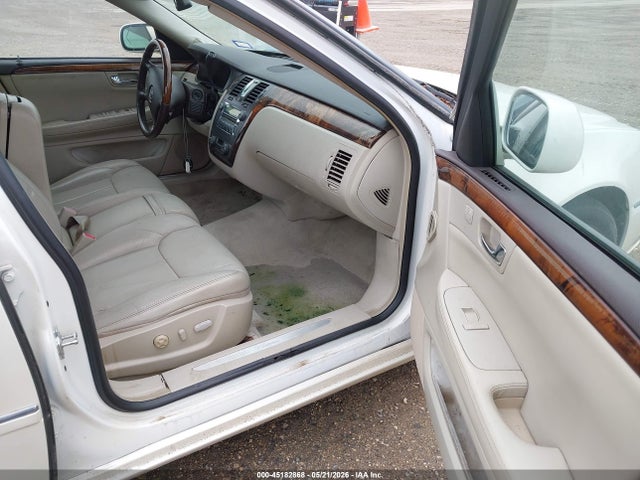 Cadillac DTS Luxury Collection