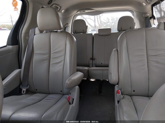 Toyota Sienna Xle