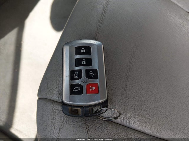 Toyota Sienna Xle