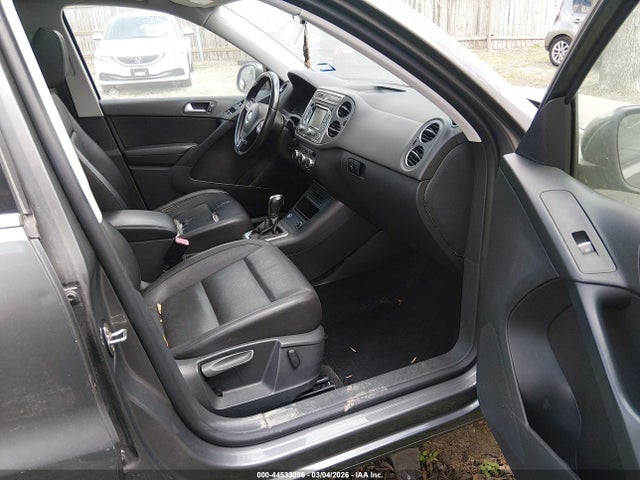 Volkswagen Tiguan Sel